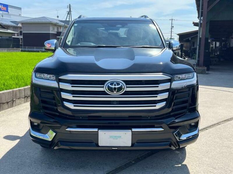 LAND CRUISER