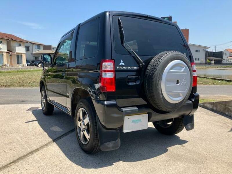 PAJERO MINI