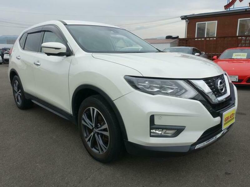 X-TRAIL