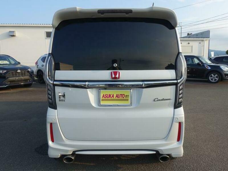 N BOX CUSTOM