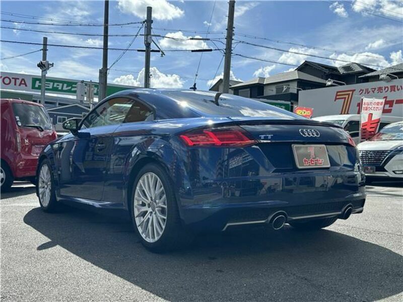 TT