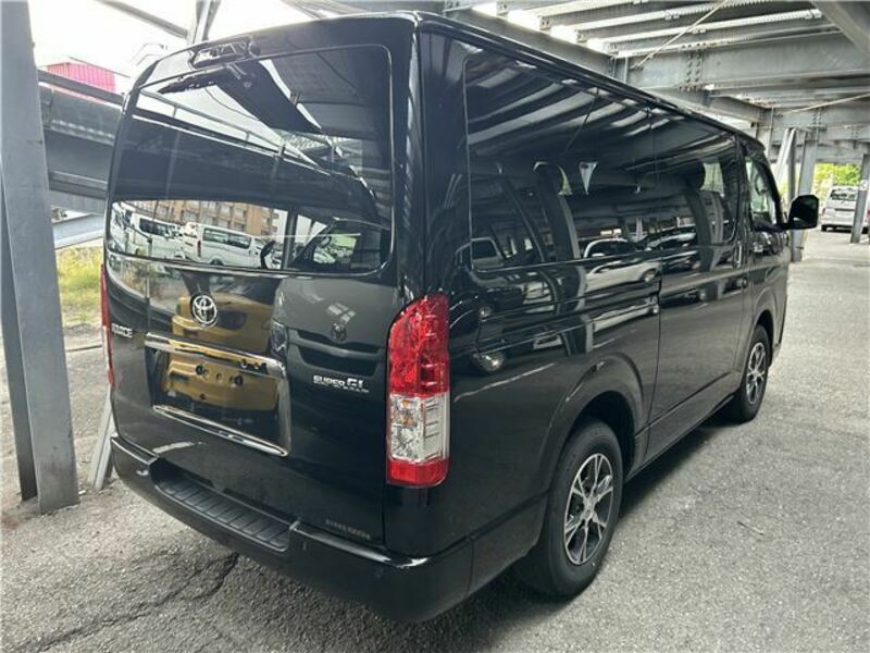 HIACE VAN