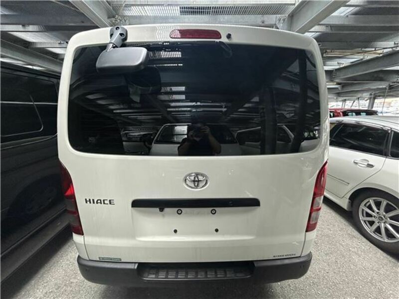HIACE VAN