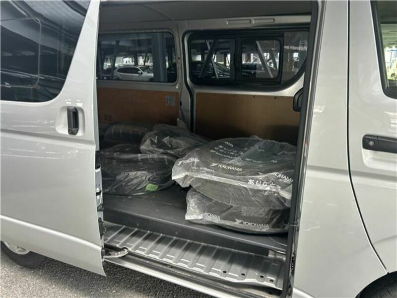 HIACE VAN
