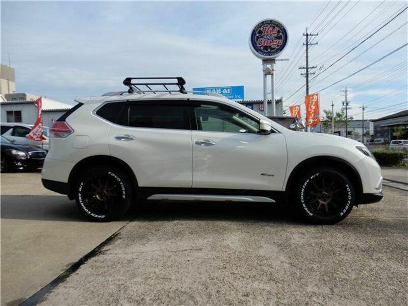 X-TRAIL