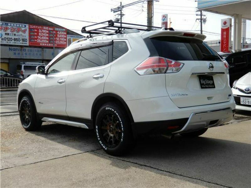 X-TRAIL