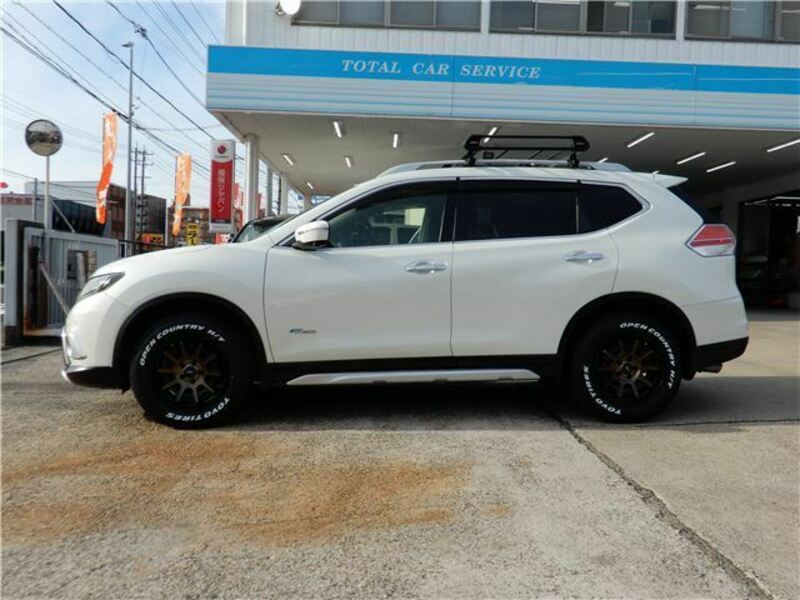 X-TRAIL