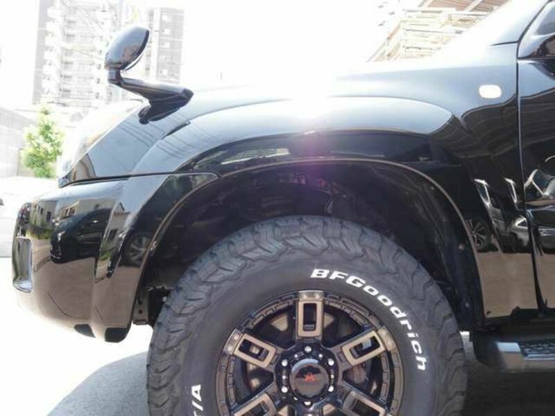 HILUX SURF