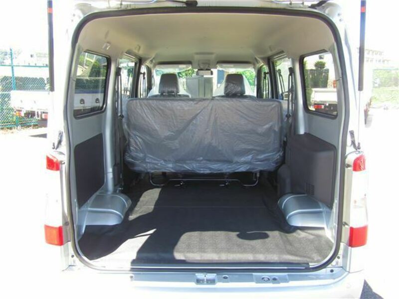 BONGO VAN