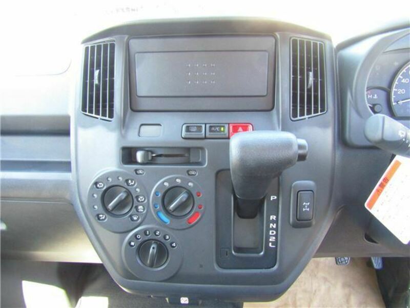 BONGO VAN