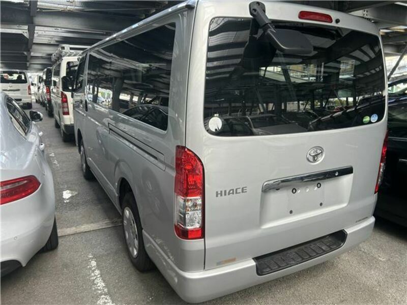 HIACE VAN