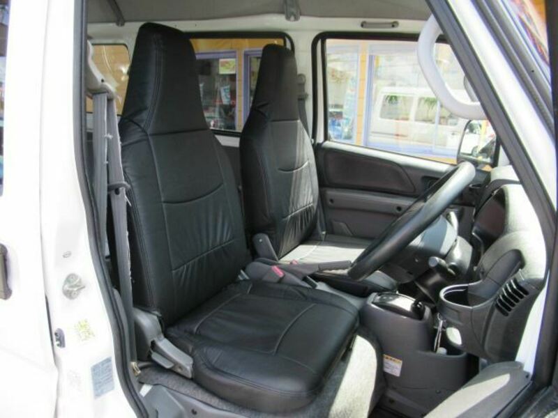 MINICAB VAN