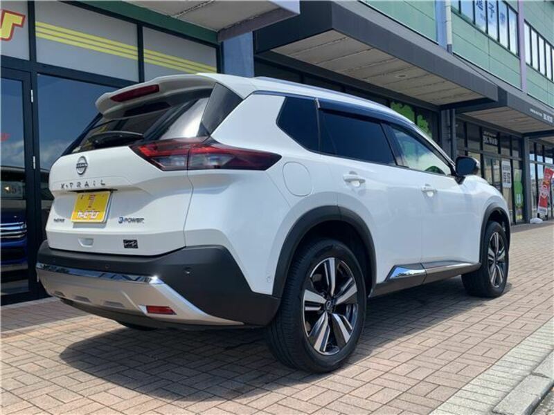 X-TRAIL