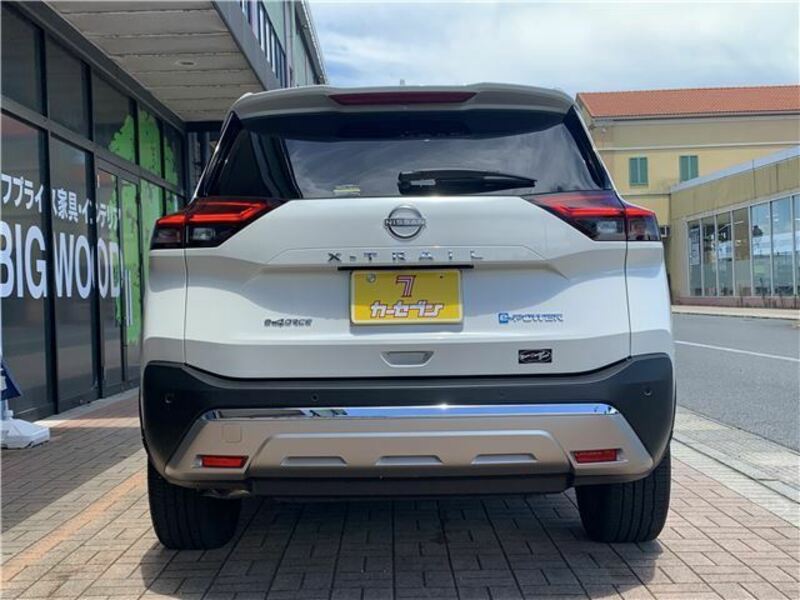 X-TRAIL
