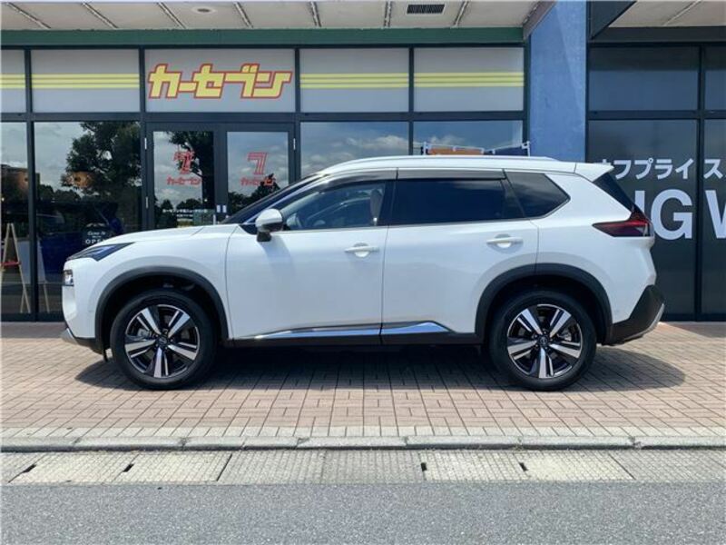 X-TRAIL