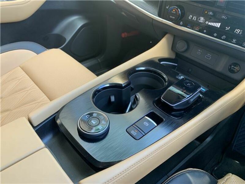 X-TRAIL