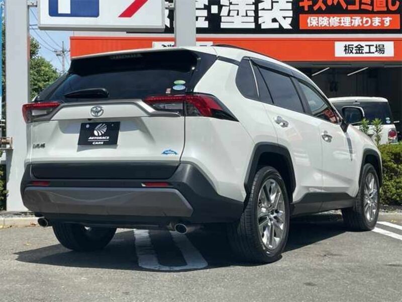 RAV4