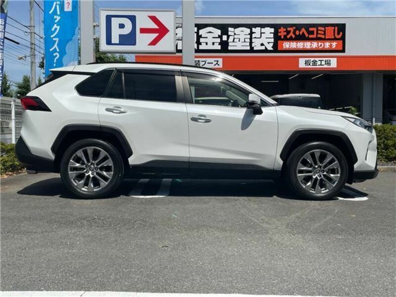 RAV4