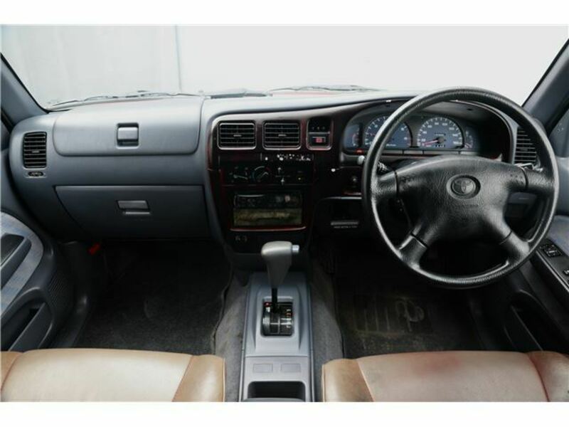 HILUX