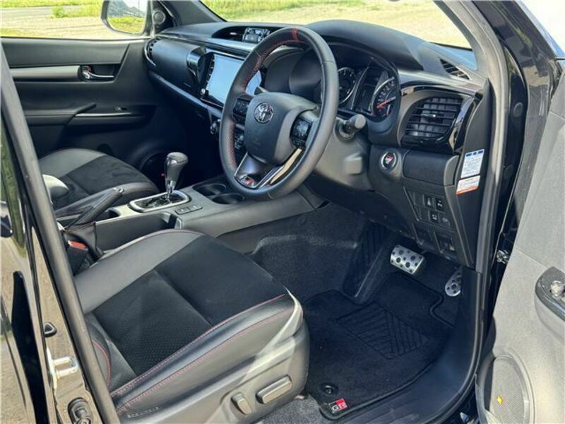 HILUX