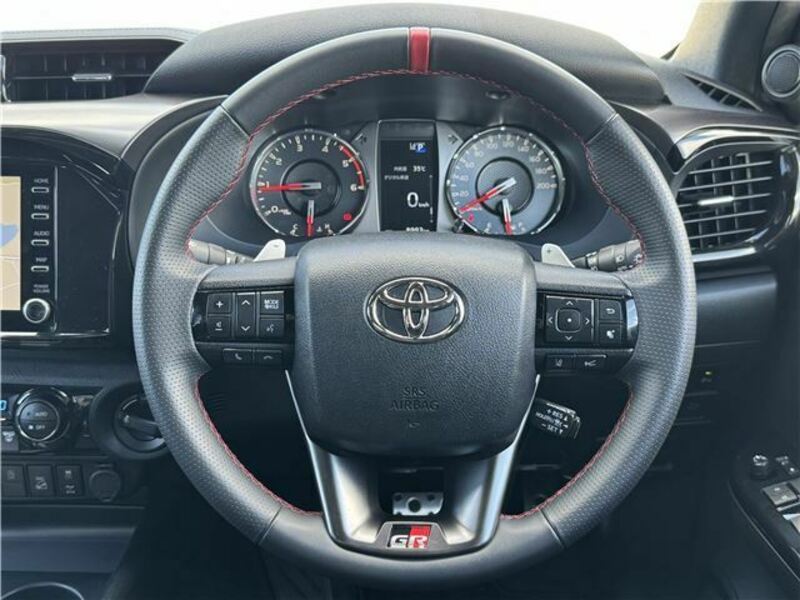 HILUX
