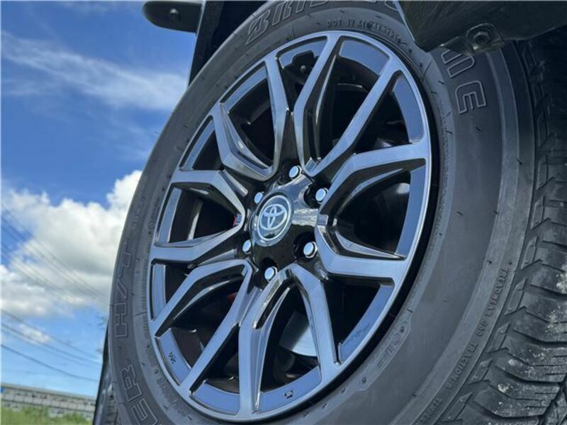 HILUX