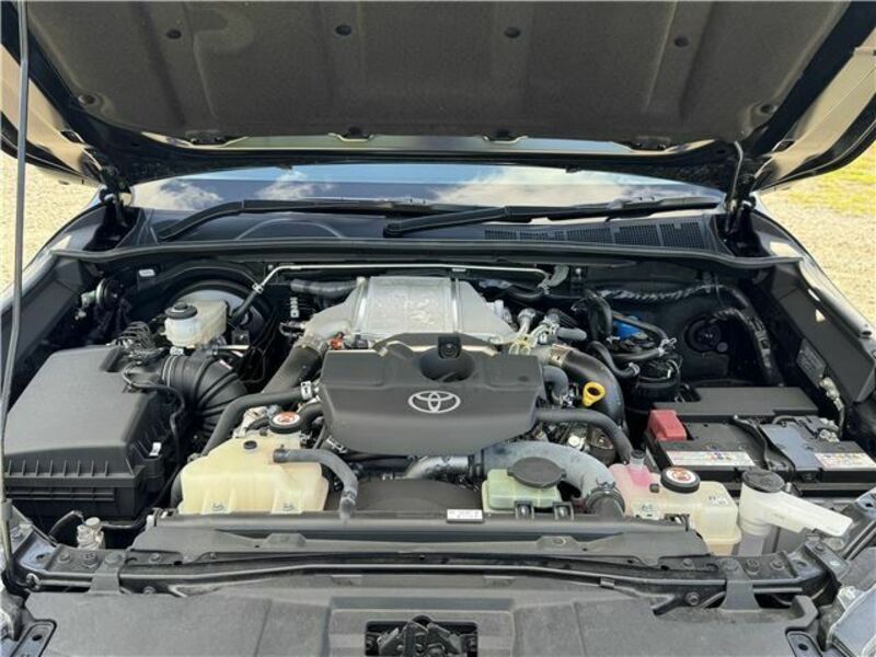 HILUX
