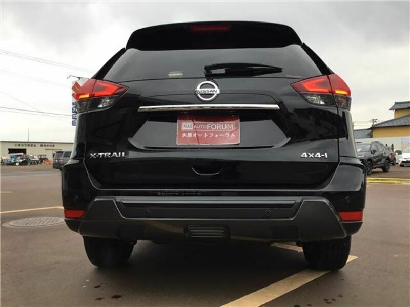 X-TRAIL