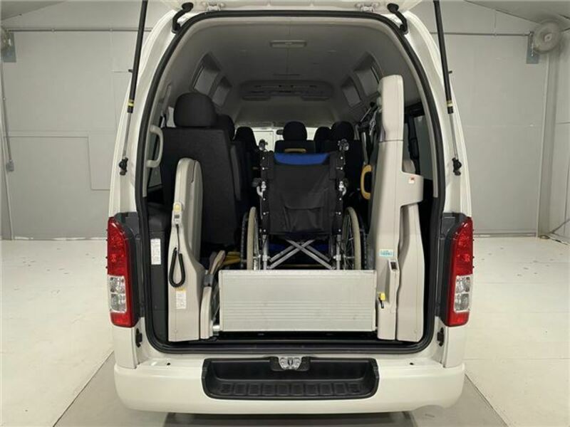 HIACE VAN