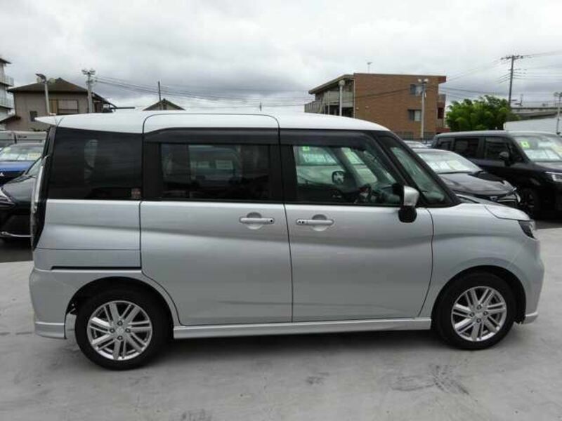 DELICA D2