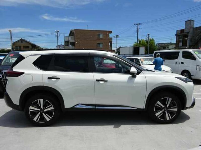 X-TRAIL