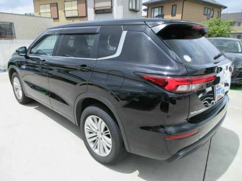 OUTLANDER