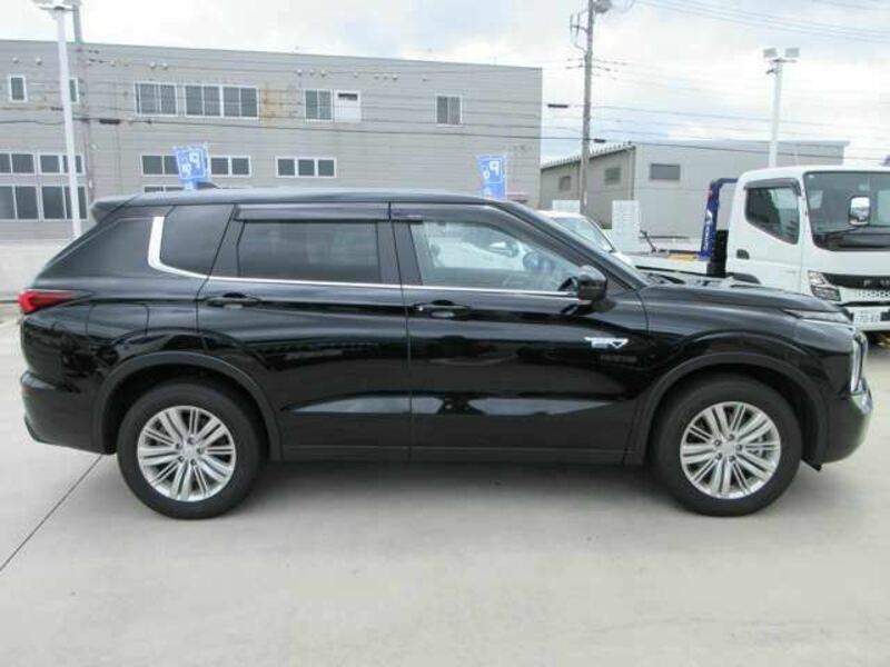 OUTLANDER