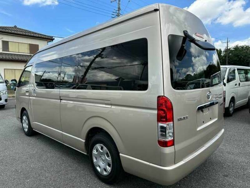 HIACE