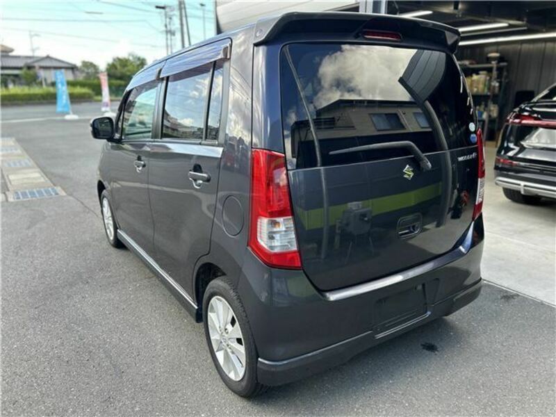 WAGON R