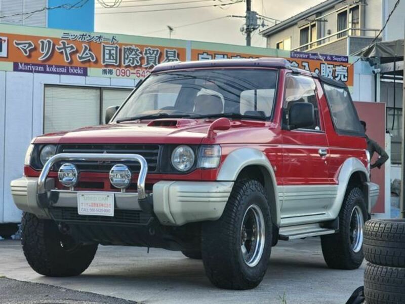 MITSUBISHI PAJERO