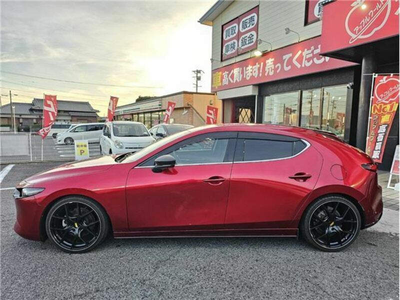 MAZDA3