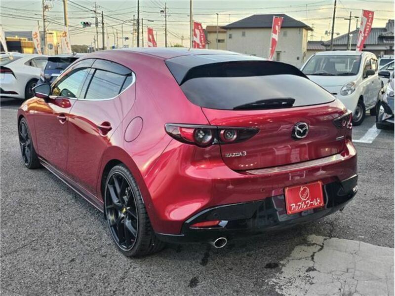 MAZDA3