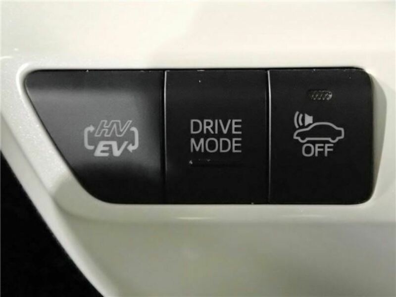 PRIUS PHV
