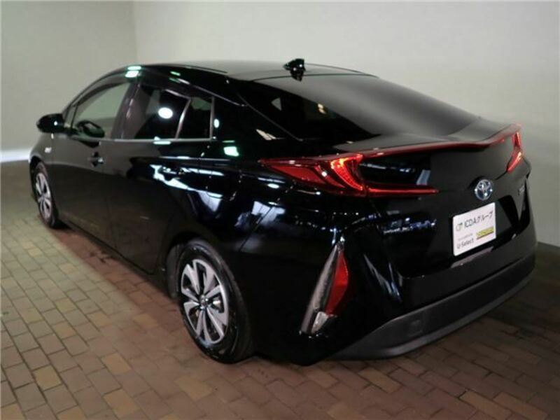 PRIUS PHV