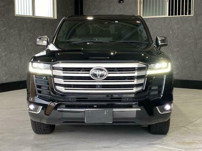LAND CRUISER