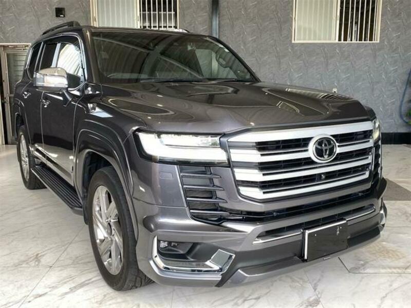 LAND CRUISER