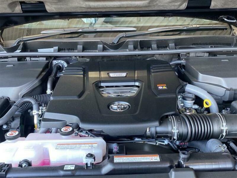 LAND CRUISER