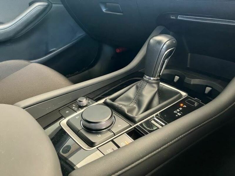 MAZDA3