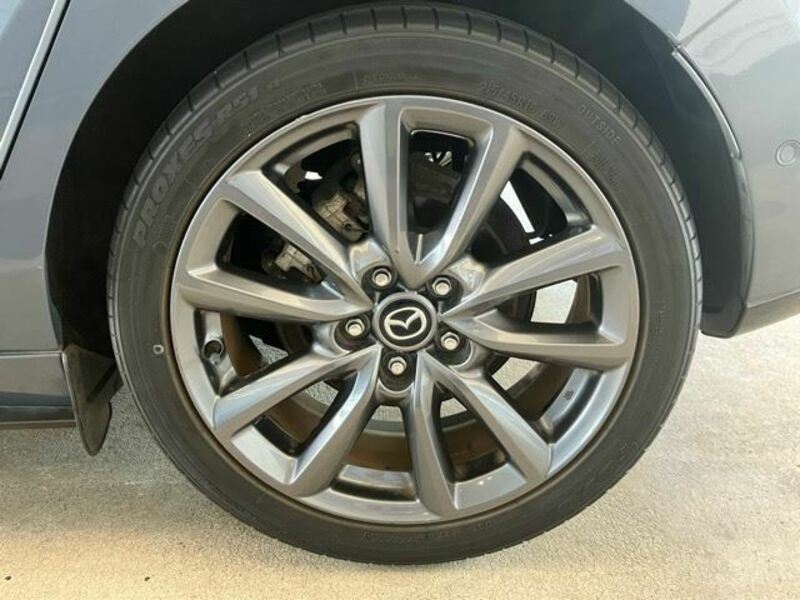 MAZDA3