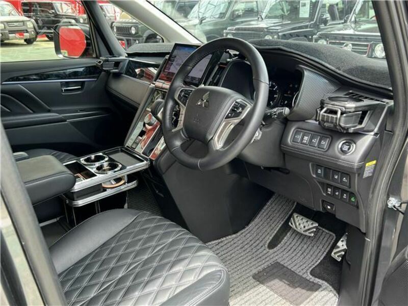 DELICA D5