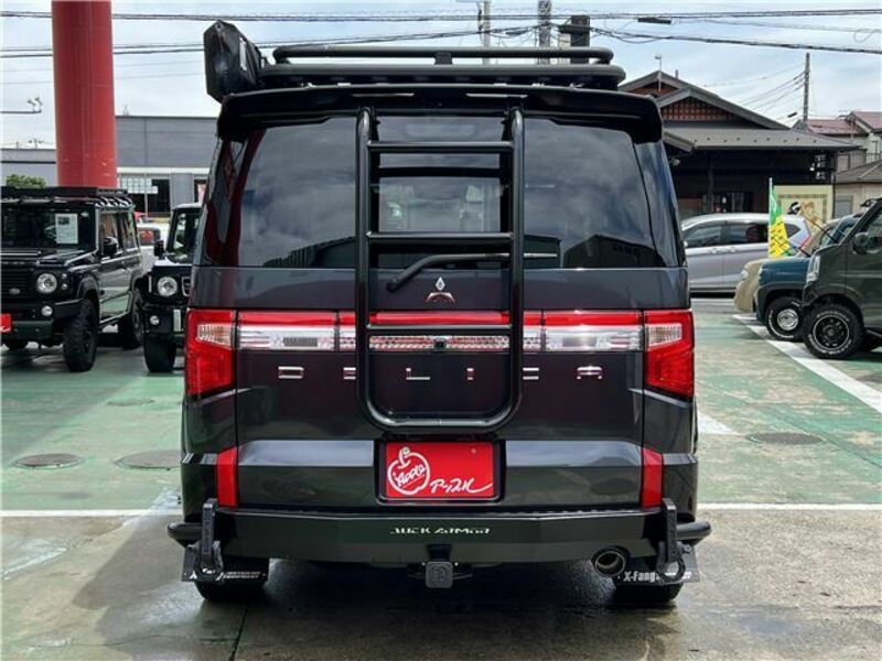 DELICA D5