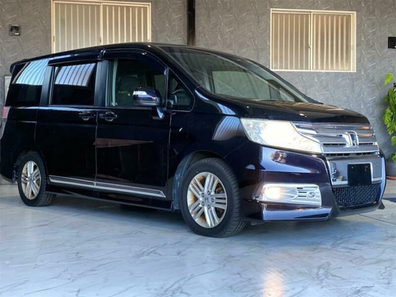 HONDA STEPWAGON SPADA