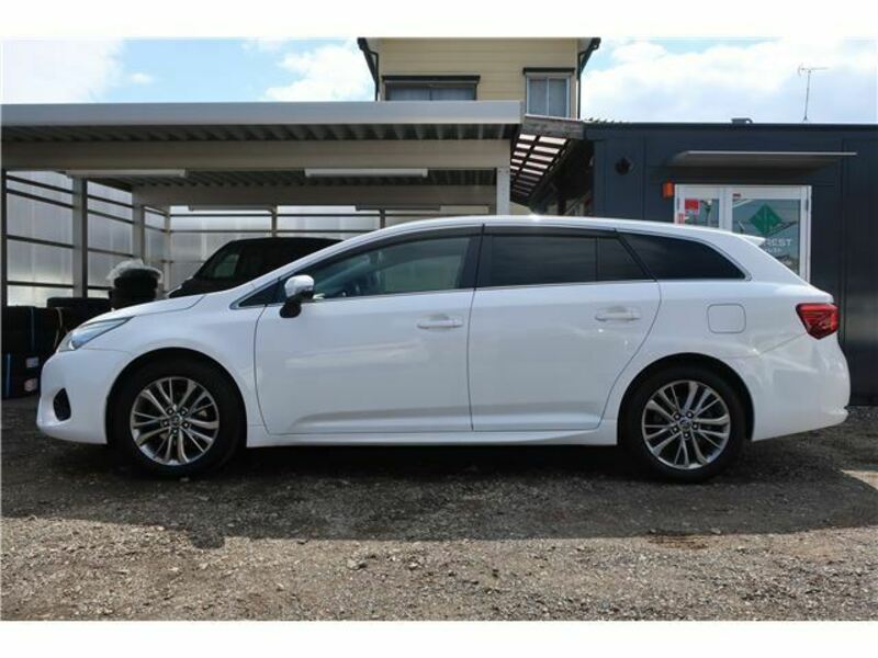 AVENSIS WAGON