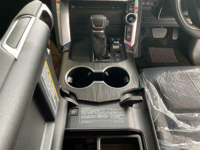 LAND CRUISER